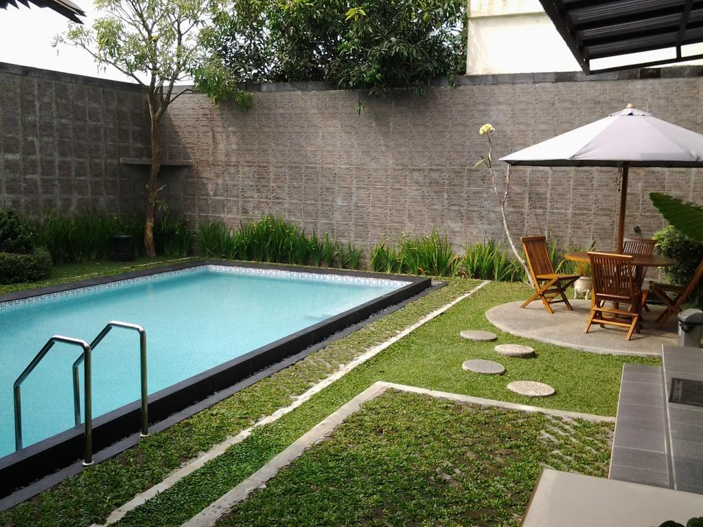 Rumah Anda Bandung Exteriör bild